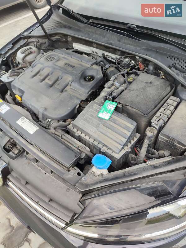 Універсал Volkswagen Golf 2017 в Стрию