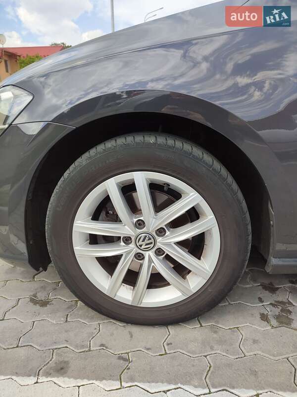 Універсал Volkswagen Golf 2017 в Стрию