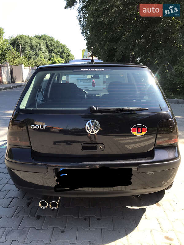 Хетчбек Volkswagen Golf 2000 в Чернівцях