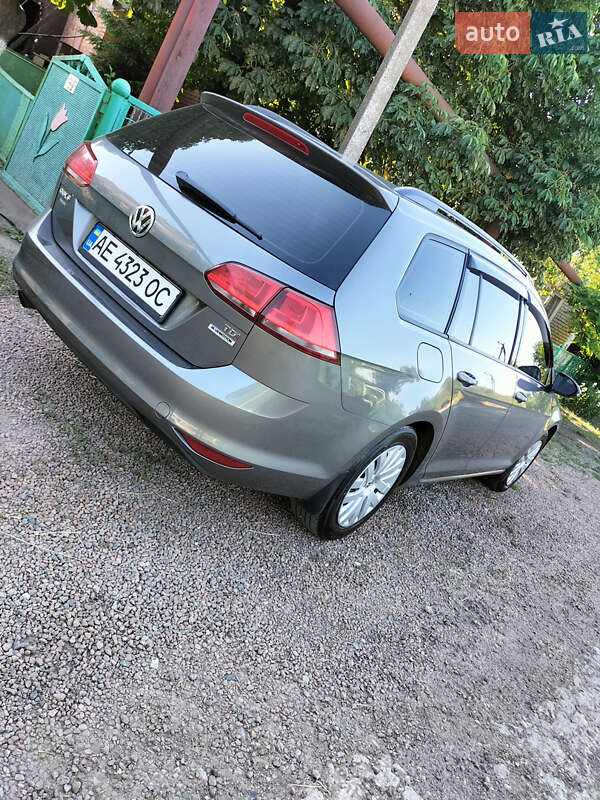 Універсал Volkswagen Golf 2015 в Кривому Розі