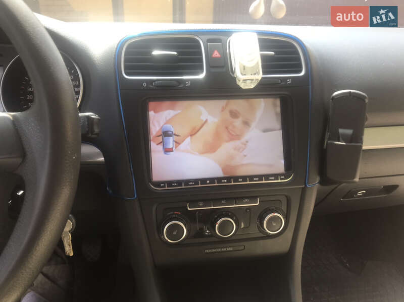Універсал Volkswagen Golf 2010 в Самборі