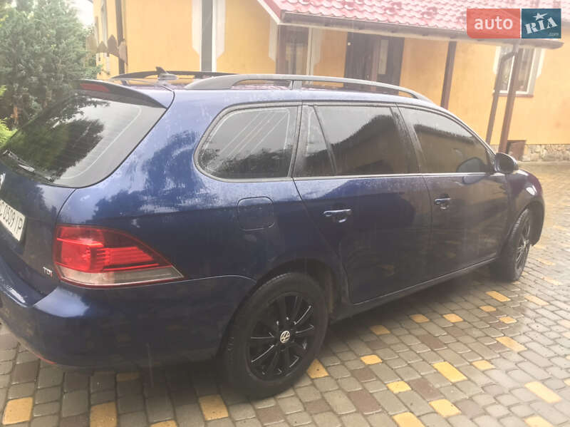 Універсал Volkswagen Golf 2010 в Самборі