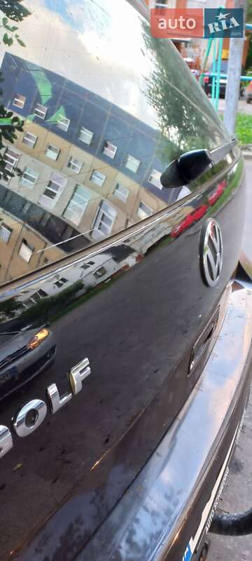 Хэтчбек Volkswagen Golf 2001 в Львове