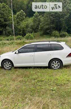 Універсал Volkswagen Golf 2012 в Житомирі