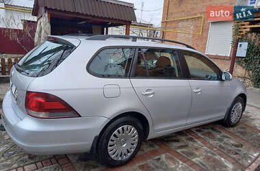 Универсал Volkswagen Golf 2010 в Первомайске