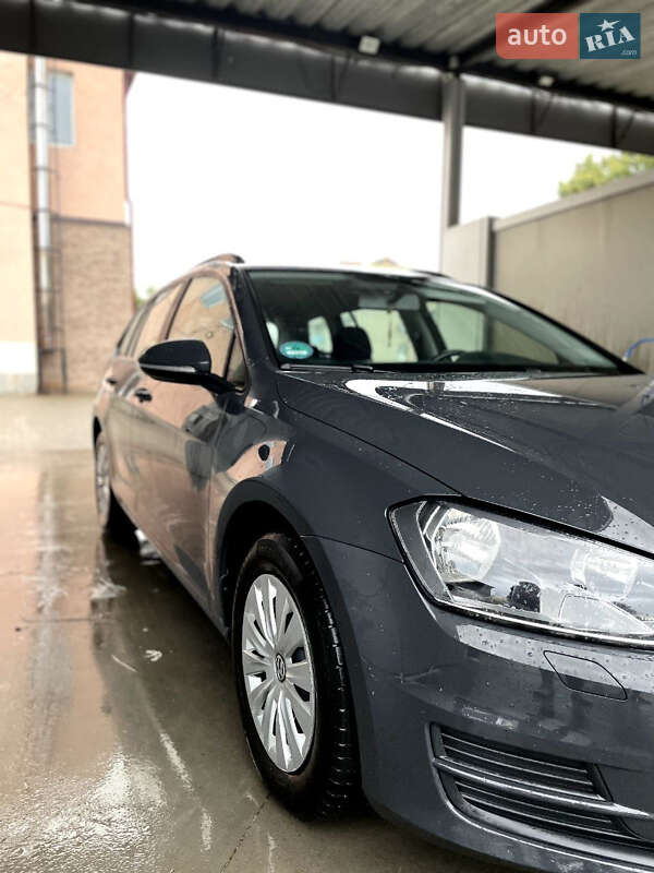 Універсал Volkswagen Golf 2016 в Трускавці