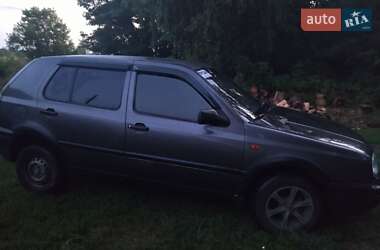 Хэтчбек Volkswagen Golf 1993 в Чернигове