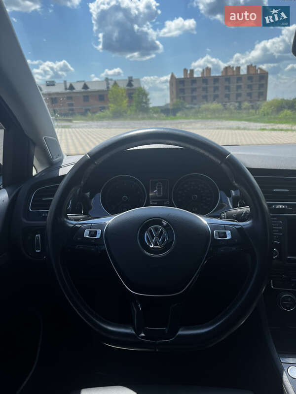 Універсал Volkswagen Golf 2016 в Балті