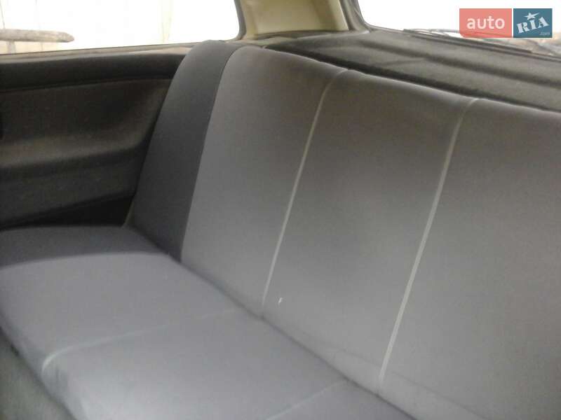 Хэтчбек Volkswagen Golf 1988 в Ивано-Франковске