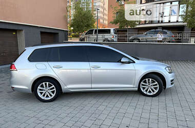 Универсал Volkswagen Golf 2014 в 