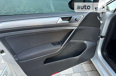 Универсал Volkswagen Golf 2014 в 