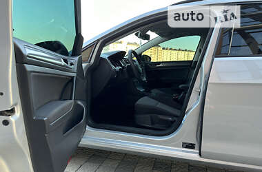 Универсал Volkswagen Golf 2014 в 