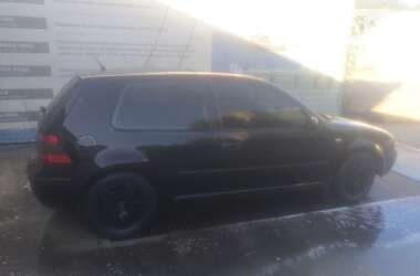 Хэтчбек Volkswagen Golf 2002 в Львове