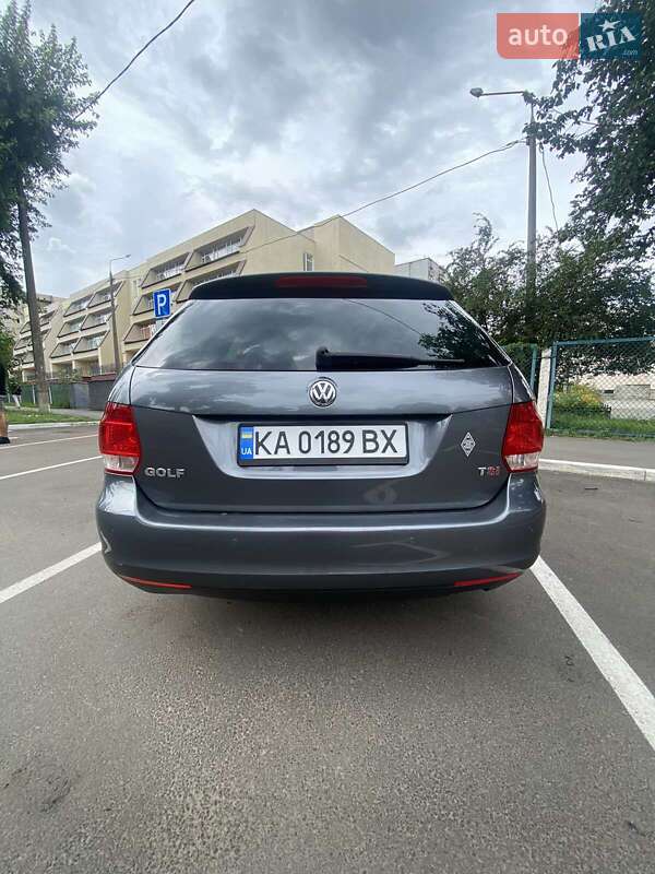 Універсал Volkswagen Golf 2009 в Києві