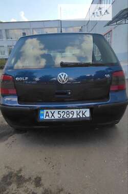 Хэтчбек Volkswagen Golf 2001 в Харькове