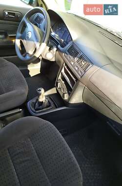 Хэтчбек Volkswagen Golf 1998 в Ивано-Франковске