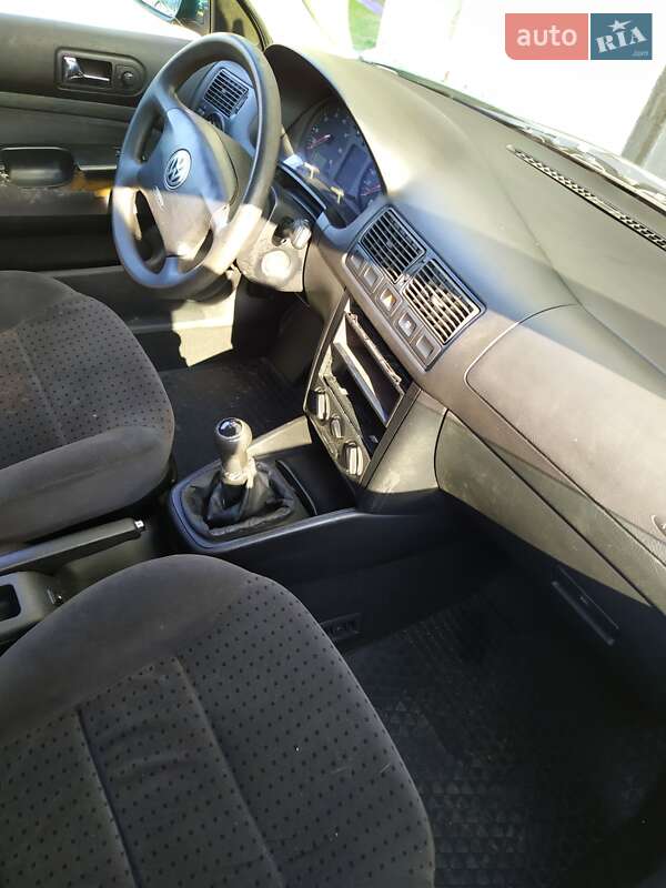 Хэтчбек Volkswagen Golf 1998 в Ивано-Франковске фото 4 Хэтчбек Volkswagen Golf 1998 в Ивано-Франковске