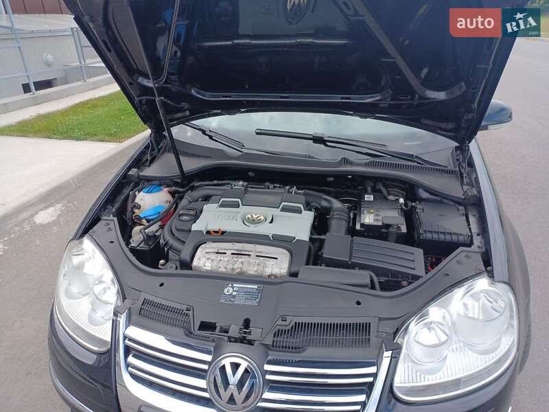 Универсал Volkswagen Golf 2008 в Черкассах