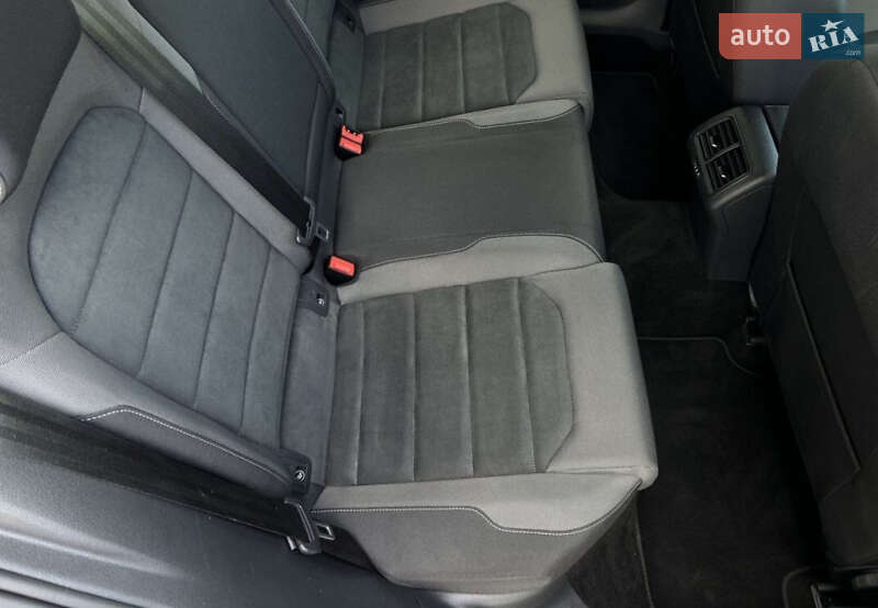 Універсал Volkswagen Golf 2020 в Запоріжжі