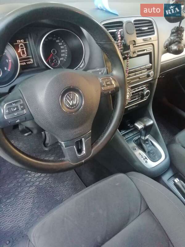 Универсал Volkswagen Golf 2010 в Запорожье