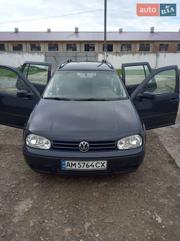 Volkswagen Golf 2002