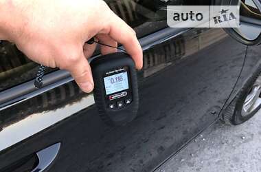 Хэтчбек Volkswagen Golf 2009 в 