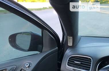 Хэтчбек Volkswagen Golf 2009 в 