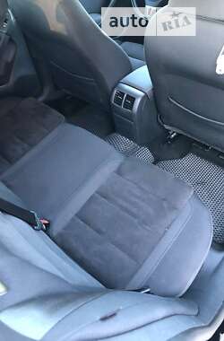 Хэтчбек Volkswagen Golf 2009 в 