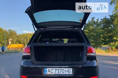 Хэтчбек Volkswagen Golf 2009 в 