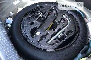 Хэтчбек Volkswagen Golf 2009 в 