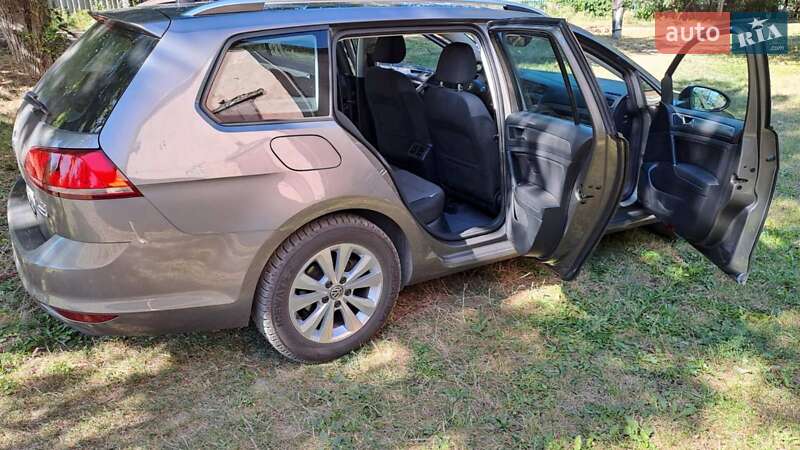 Універсал Volkswagen Golf 2016 в Южноукраїнську