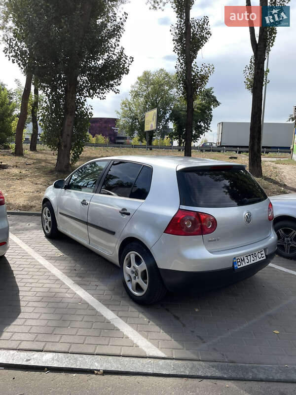Універсал Volkswagen Golf 2004 в Києві