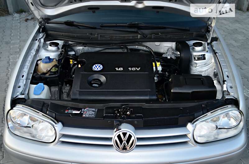 Хэтчбек Volkswagen Golf 2001 в Дрогобыче