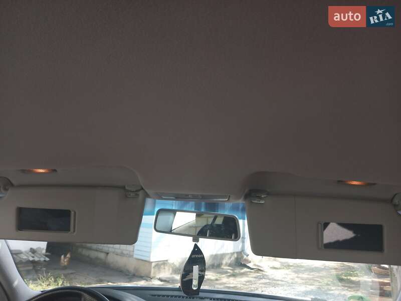 Універсал Volkswagen Golf 2004 в Ємільчиному