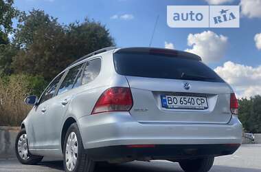 Універсал Volkswagen Golf 2008 в 