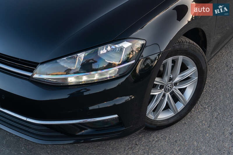Універсал Volkswagen Golf 2018 в Самборі