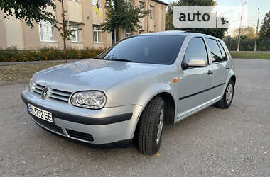 Хэтчбек Volkswagen Golf 1999 в Сумах