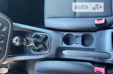 Хэтчбек Volkswagen Golf 2005 в 