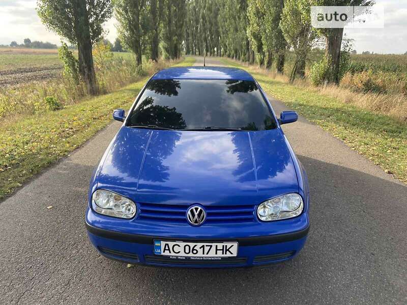 Хэтчбек Volkswagen Golf 1999 в Луцке