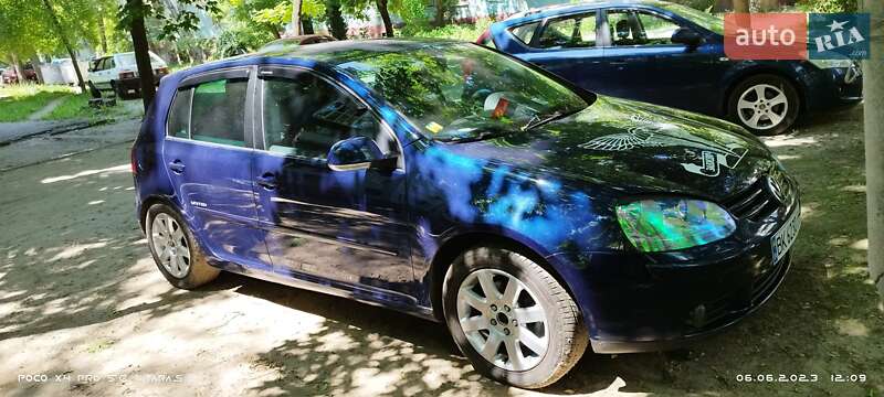 Хэтчбек Volkswagen Golf 2008 в Запорожье