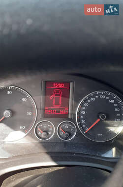 Хэтчбек Volkswagen Golf 2008 в 