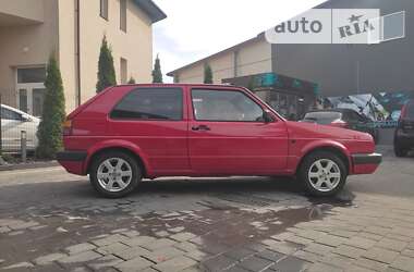 Хэтчбек Volkswagen Golf 1986 в  фото 24 Хэтчбек Volkswagen Golf 1986 в