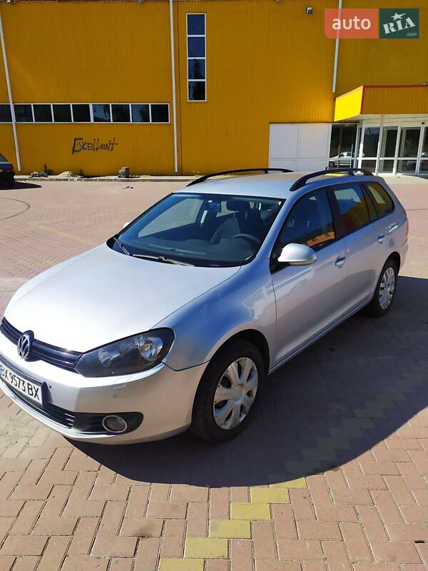Універсал Volkswagen Golf 2013 в Хмельницькому
