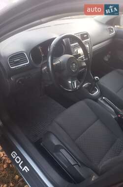Универсал Volkswagen Golf 2010 в 