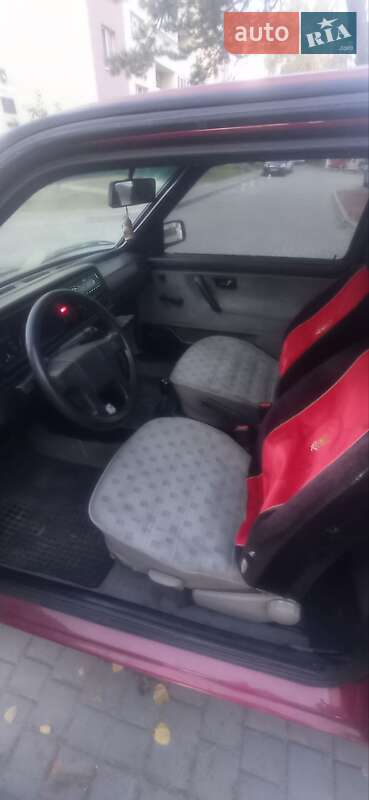 Хетчбек Volkswagen Golf 1989 в Вишгороді