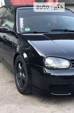 Хэтчбек Volkswagen Golf 2002 в Белой Церкви