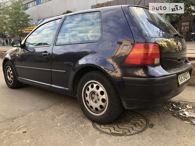 Хетчбек Volkswagen Golf 1999 в Києві