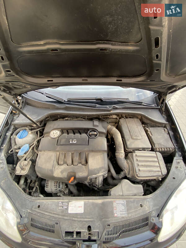 Хэтчбек Volkswagen Golf 2006 в Тернополе