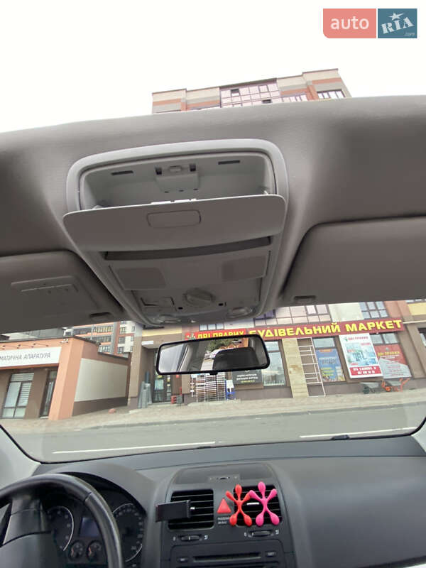 Хэтчбек Volkswagen Golf 2006 в Тернополе