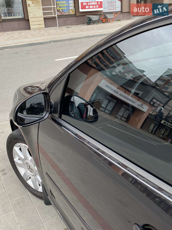 Хэтчбек Volkswagen Golf 2006 в Тернополе
